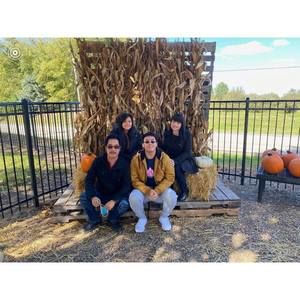 Meet your Posher, Thanh